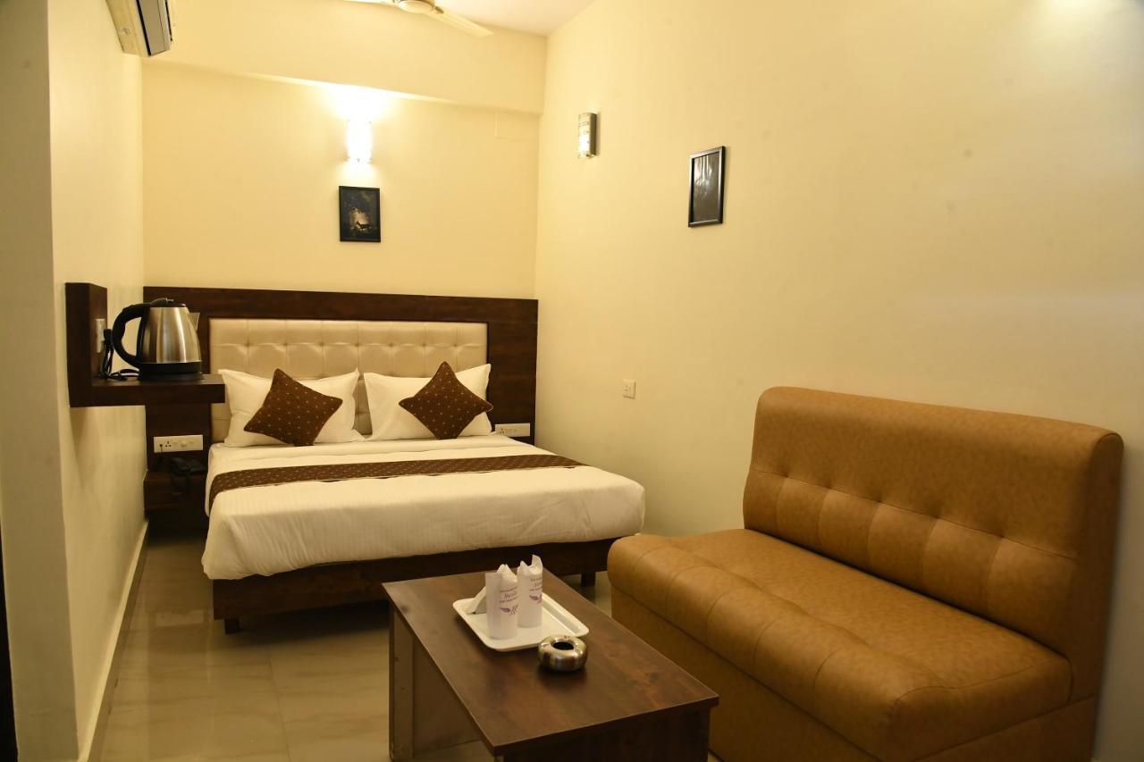 Hotel Advaitha Residency Mysore Esterno foto