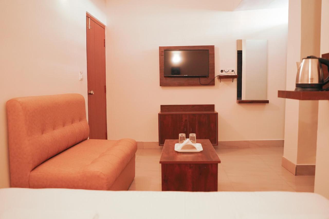 Hotel Advaitha Residency Mysore Esterno foto