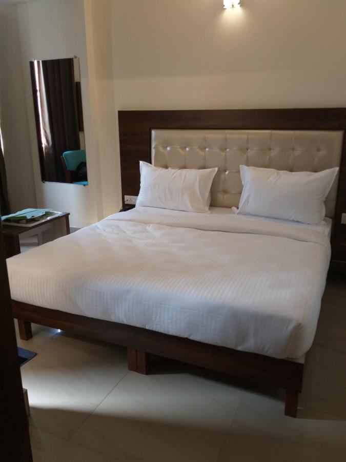 Hotel Advaitha Residency Mysore Esterno foto